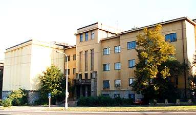 Pohled na budovu SÚA na třídě M.Horákové v Praze-Dejvicích